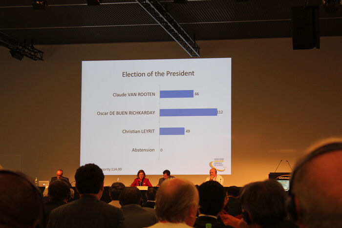 Élection du président de l'Association mondiale de la Route