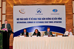 Seminario Internacional - Da Nang 2013 - Asociación Mundial de la Carretera